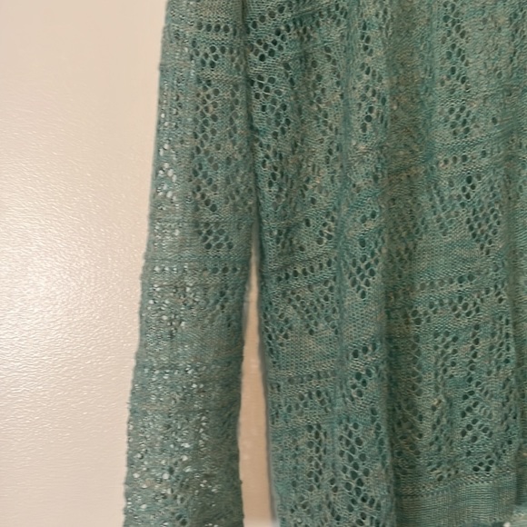 😊😊 NWOT Free People XS oversized sea green light knit sweater 😊😊 - Picture 4 of 10